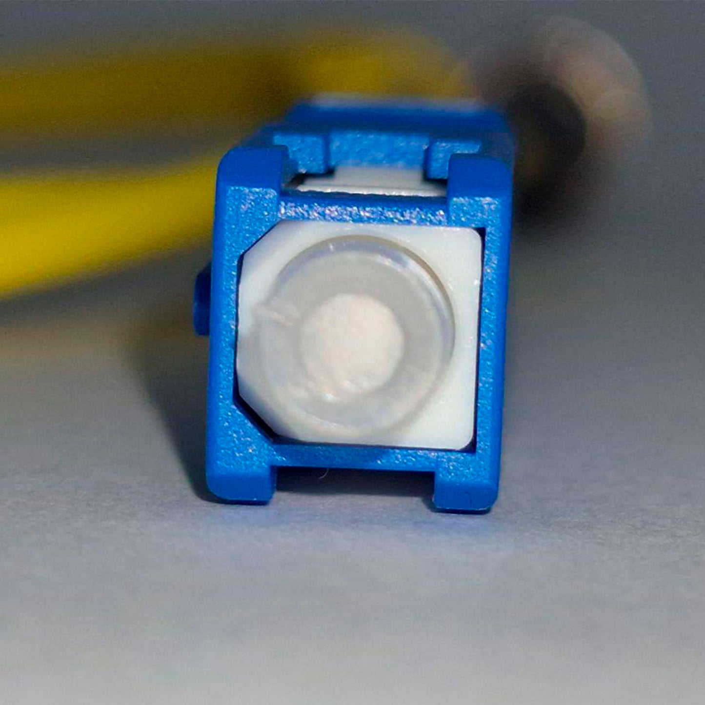 Патч-корд оптичний SM G.657A2 SC/UPC–FC/UPC LSZH 3.0мм 1м